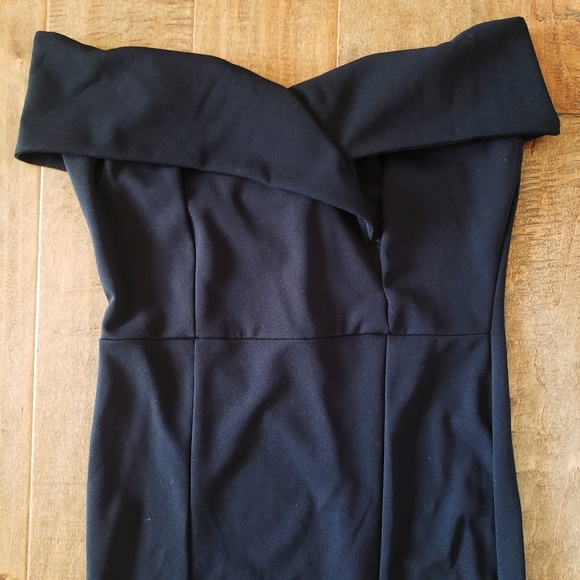 Off the shoulder mermaid gown forever 21 size medium - Picture 3 of 8